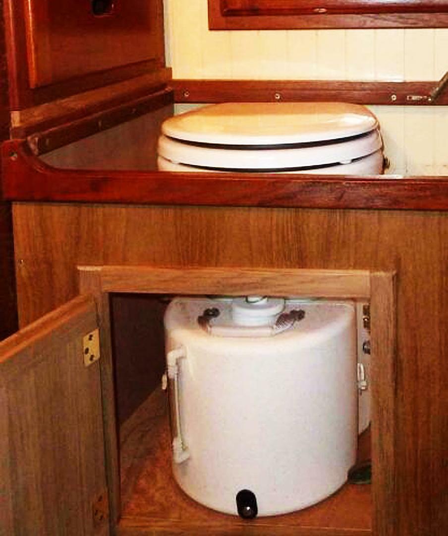 JOLIE BRISE 28ft Sam L  Morse Yacht For Sale