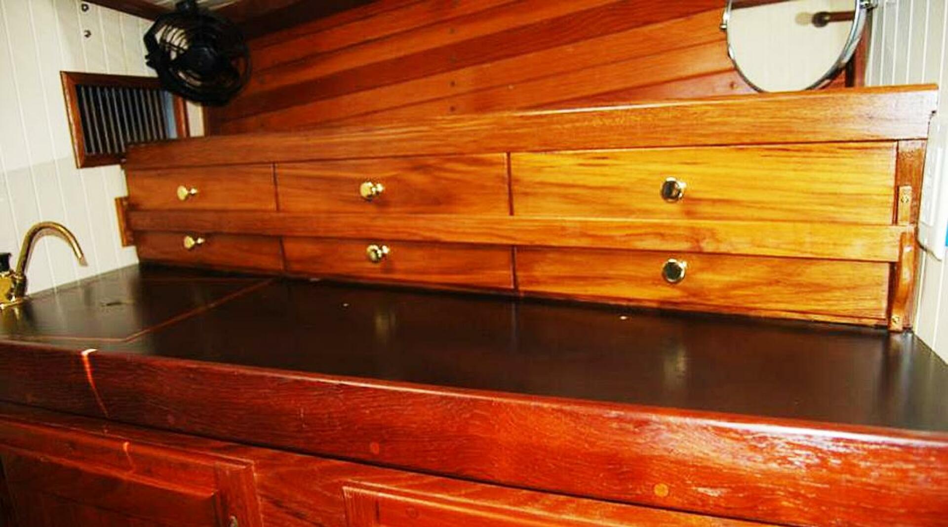 JOLIE BRISE 28ft Sam L  Morse Yacht For Sale