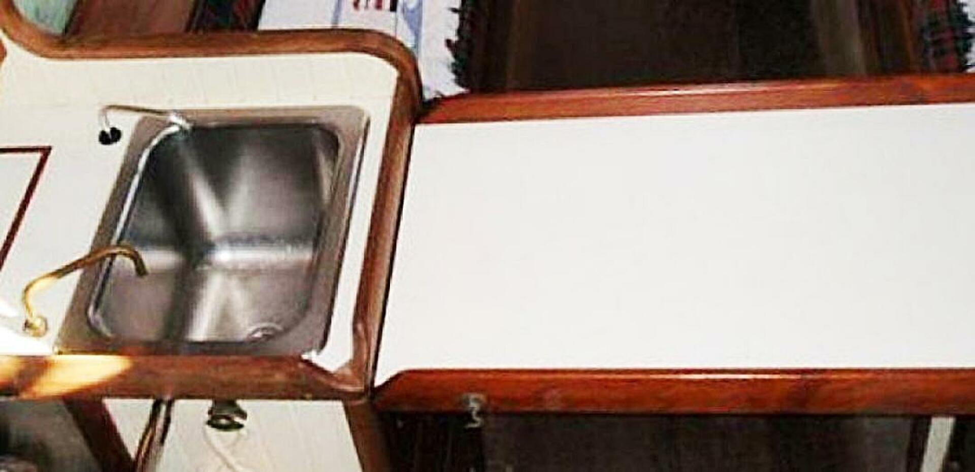 JOLIE BRISE 28ft Sam L  Morse Yacht For Sale