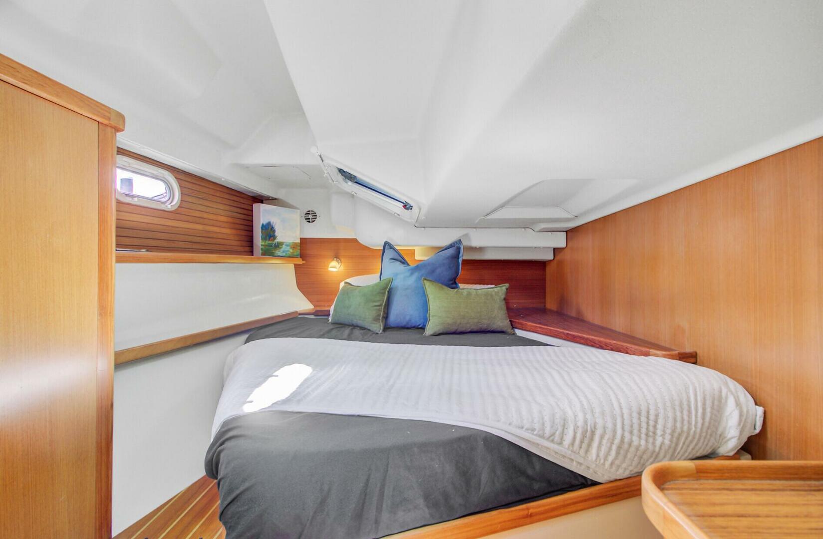 Aft cabin