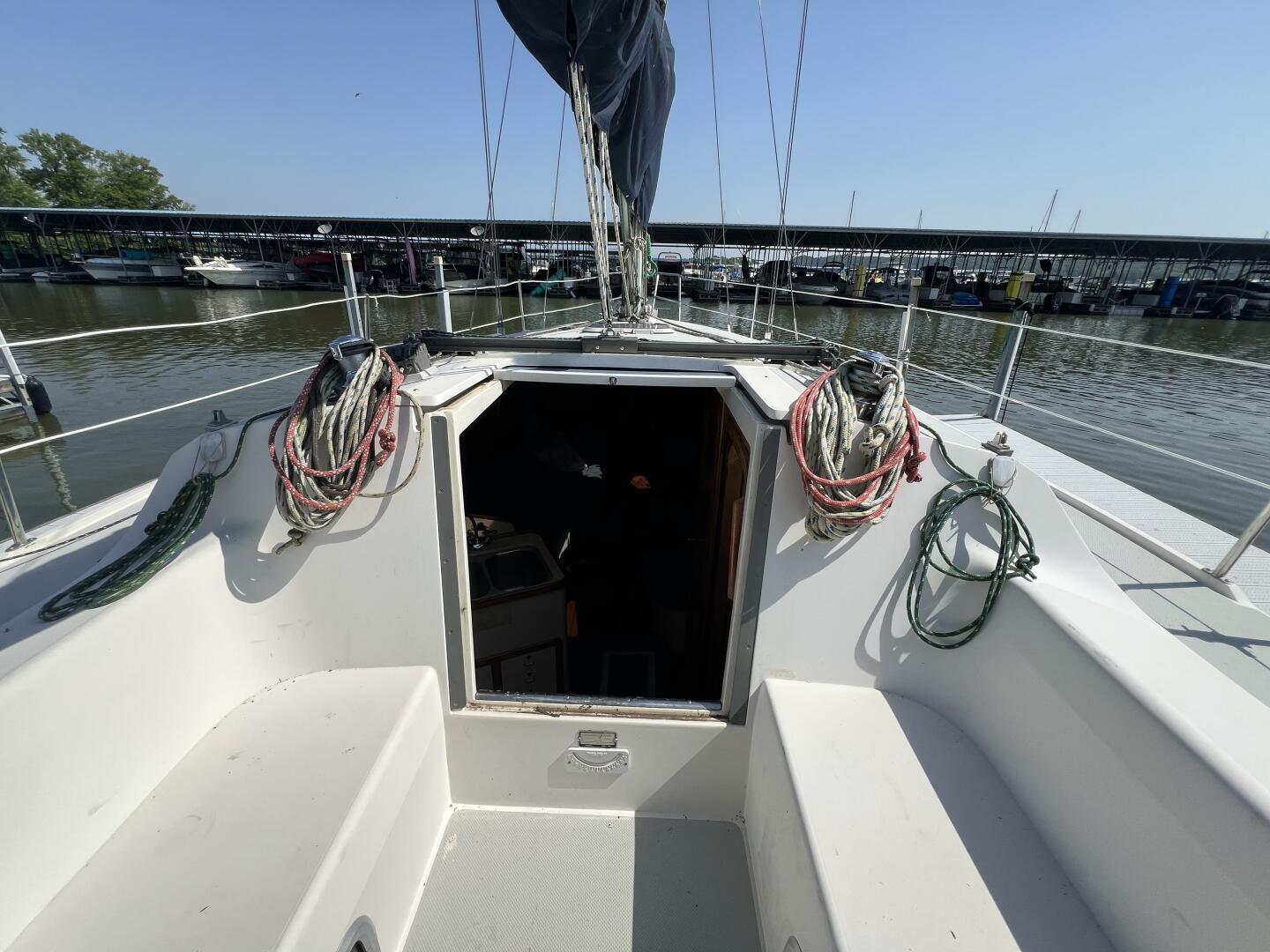HAUNTED by WATER 32ft Catalina Yacht For Sale