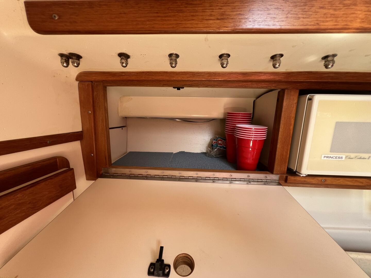 HAUNTED by WATER 32ft Catalina Yacht For Sale
