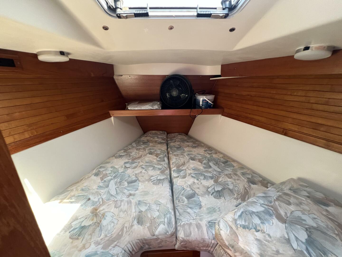 HAUNTED by WATER 32ft Catalina Yacht For Sale