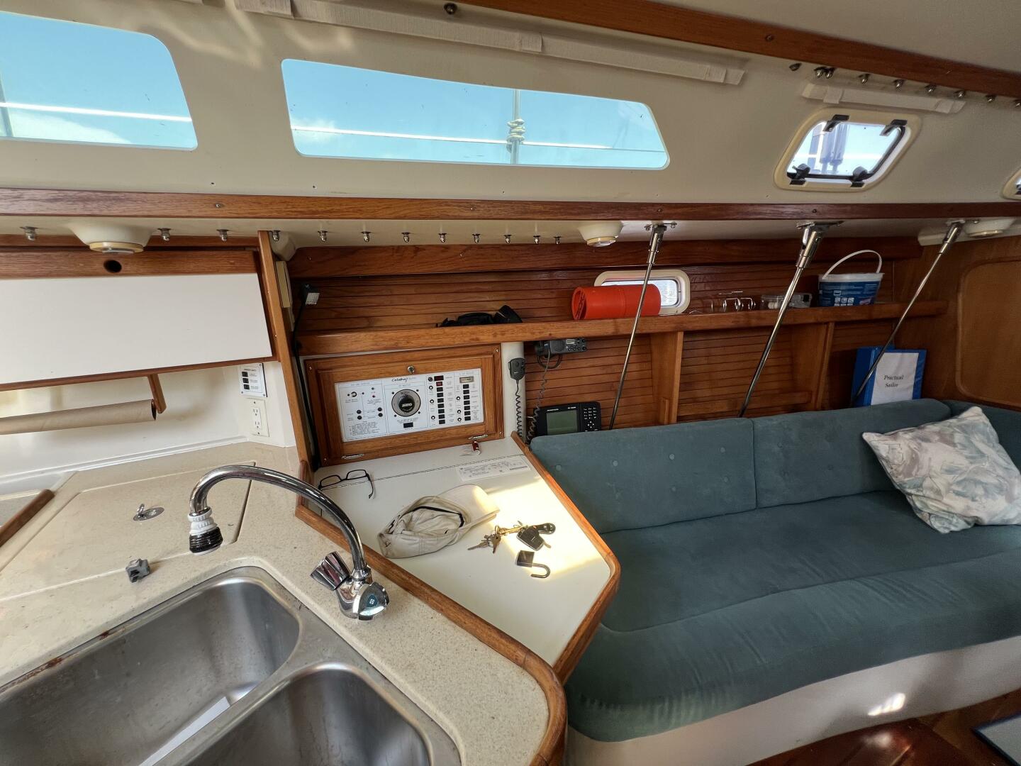 HAUNTED by WATER 32ft Catalina Yacht For Sale