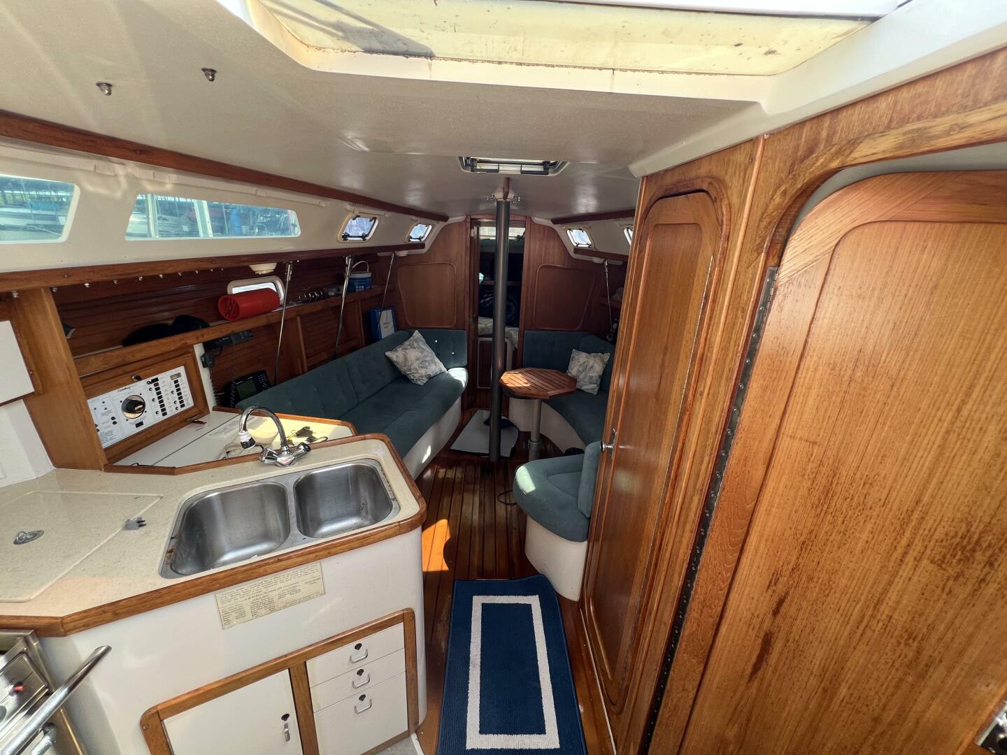 HAUNTED by WATER 32ft Catalina Yacht For Sale