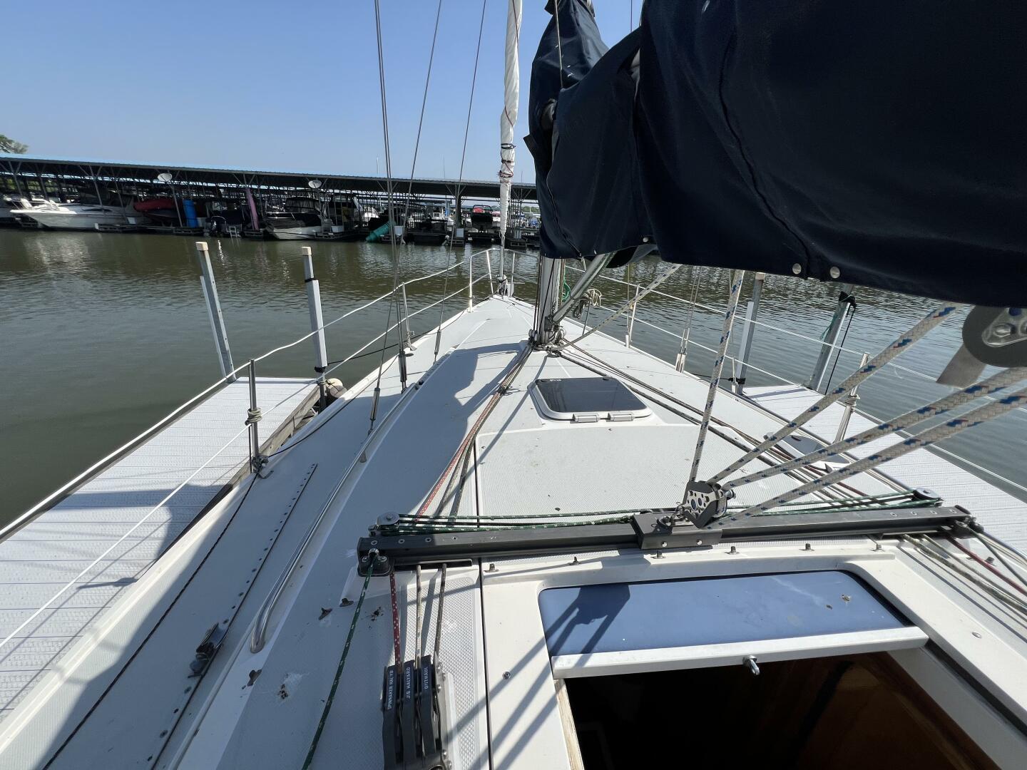 HAUNTED by WATER 32ft Catalina Yacht For Sale