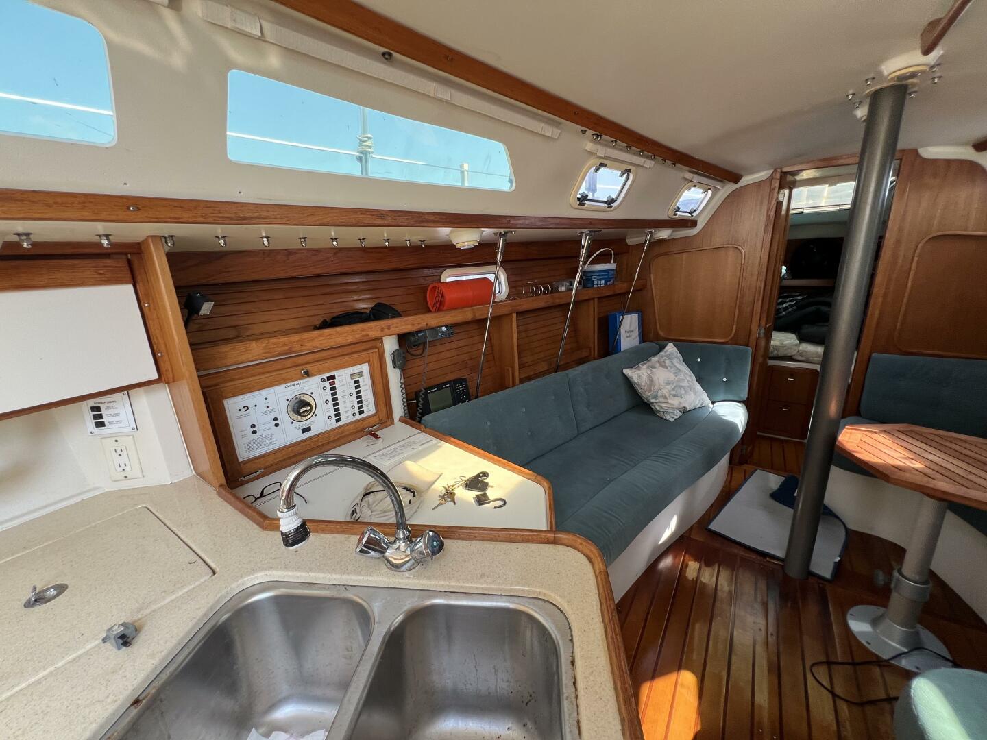 HAUNTED by WATER 32ft Catalina Yacht For Sale