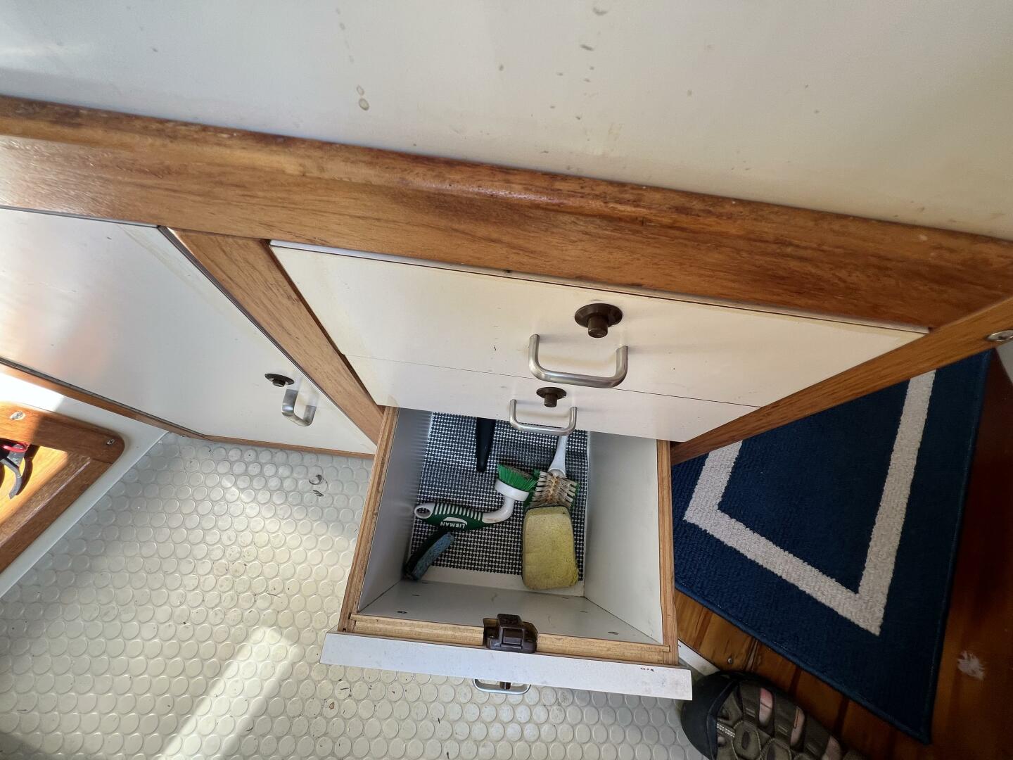 HAUNTED by WATER 32ft Catalina Yacht For Sale