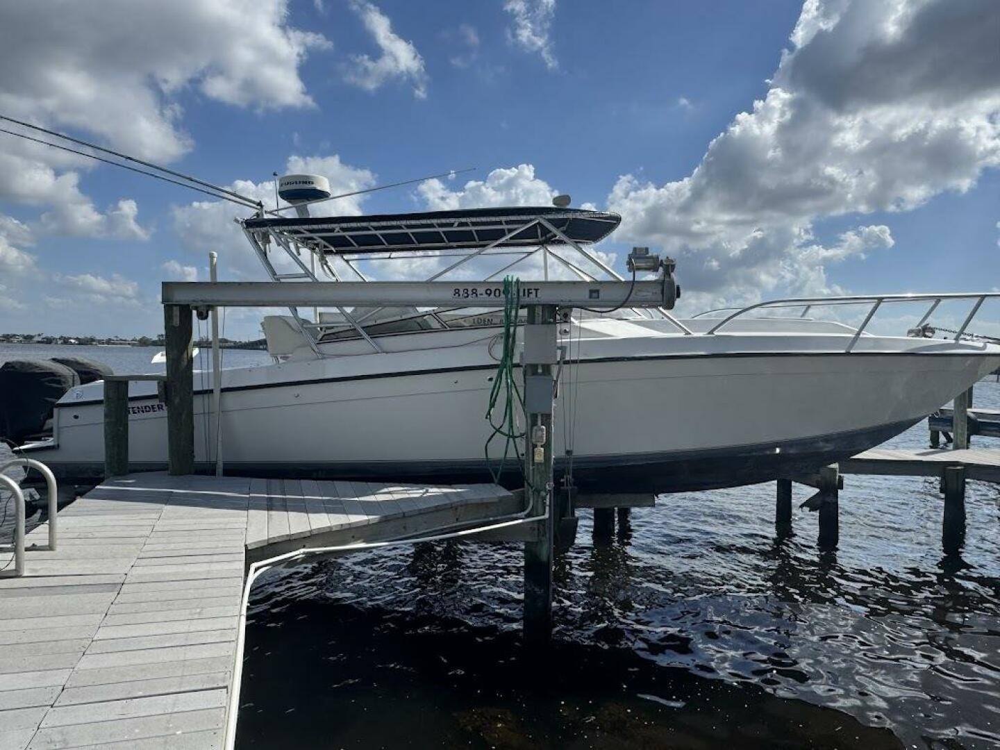 35ft Contender Yacht For Sale
