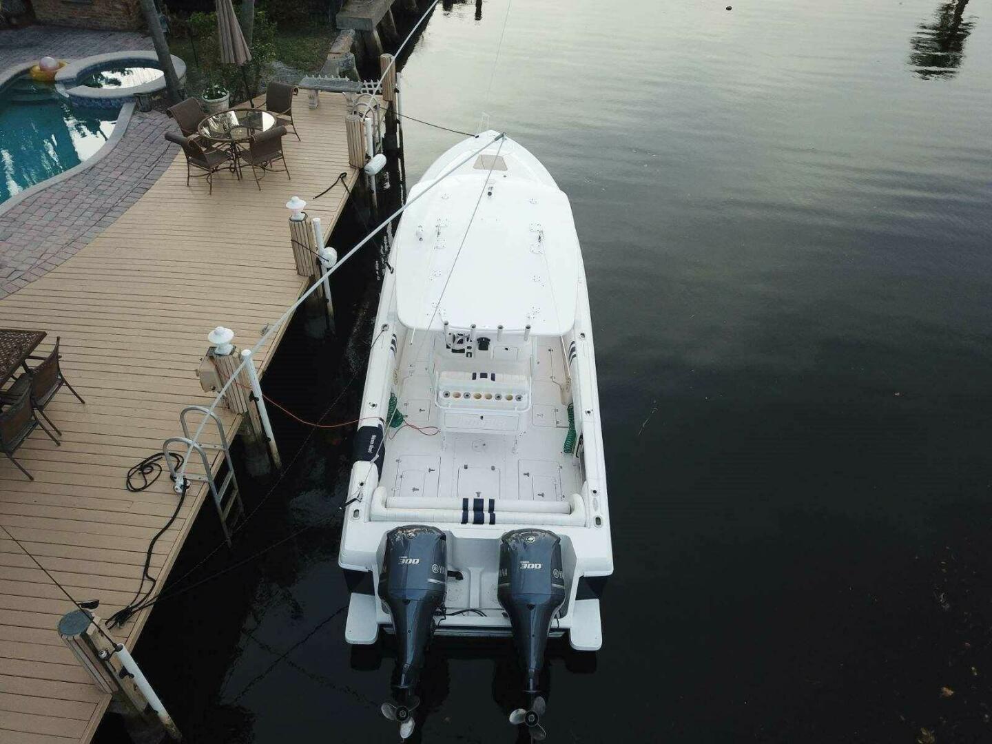 32ft Intrepid Yacht For Sale