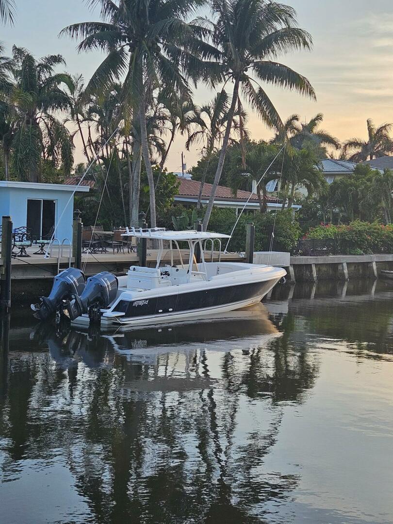 32ft Intrepid Yacht For Sale