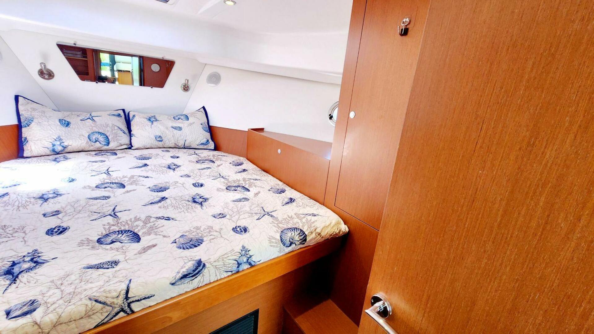 Relief Valve 34ft Beneteau Yacht For Sale