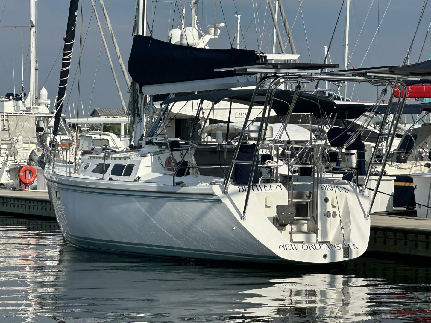 Between Dreams 42ft Catalina Yacht For Sale