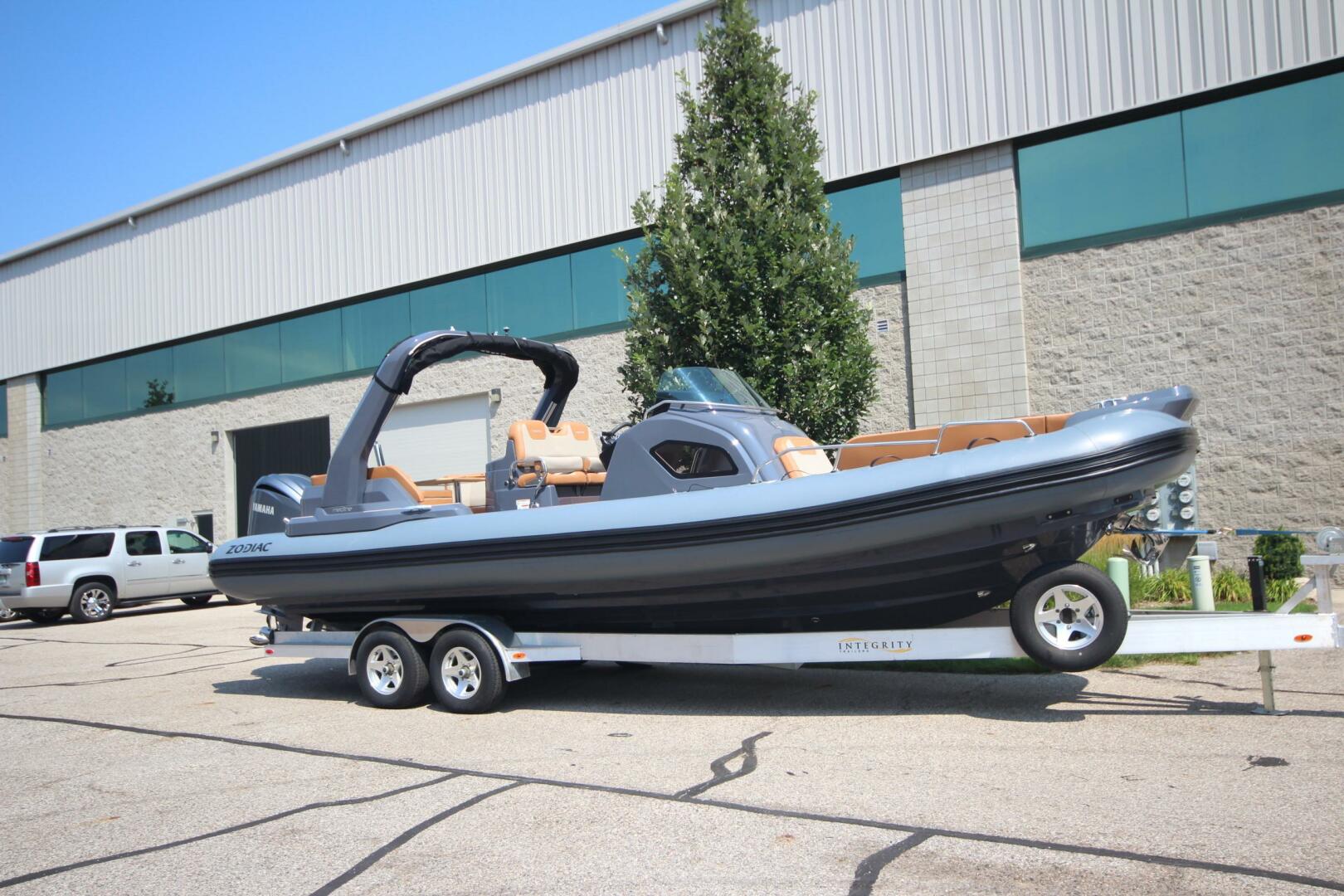 Spring Special Clearance Pricing 29ft Zodiac Yacht For Sale