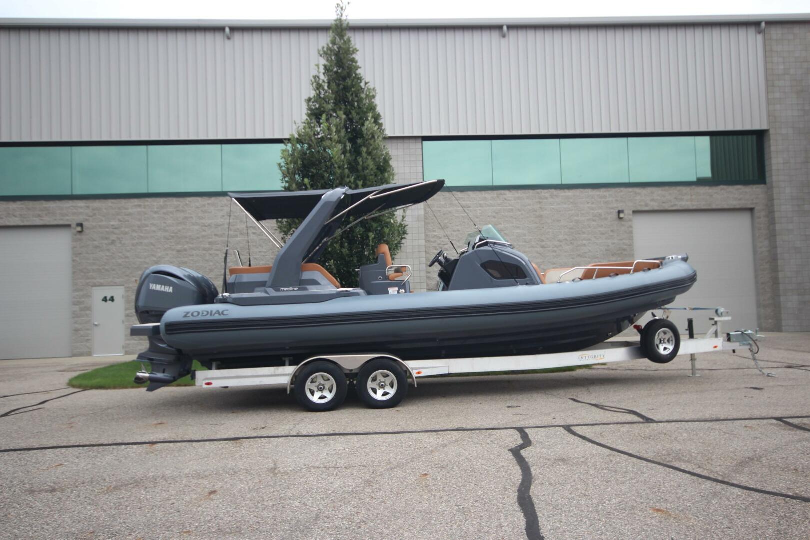 Spring Special Clearance Pricing 29ft Zodiac Yacht For Sale