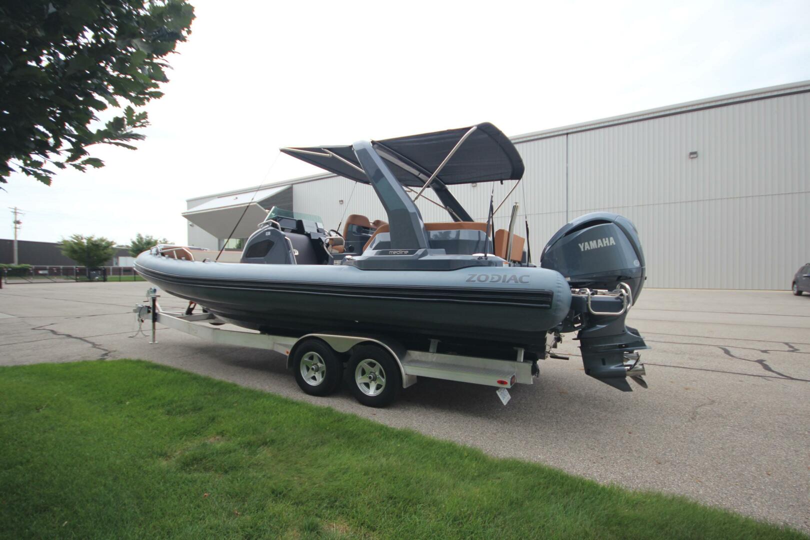 Spring Special Clearance Pricing 29ft Zodiac Yacht For Sale