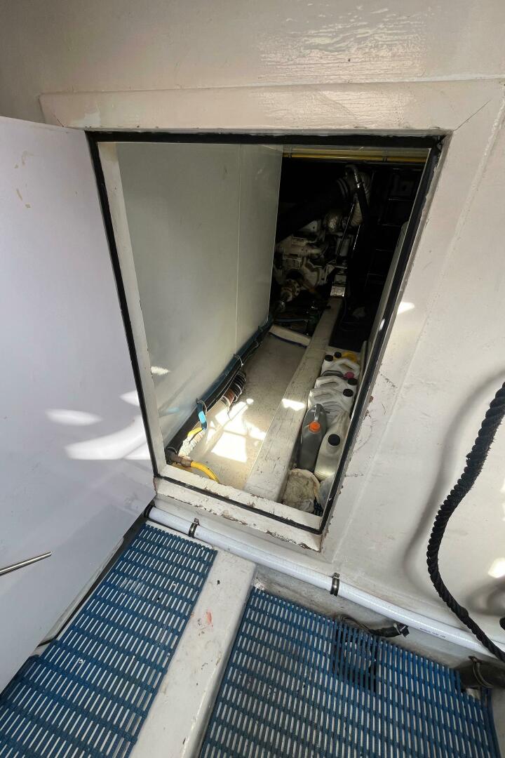 Apaiser 52ft Ocean Alexander Yacht For Sale