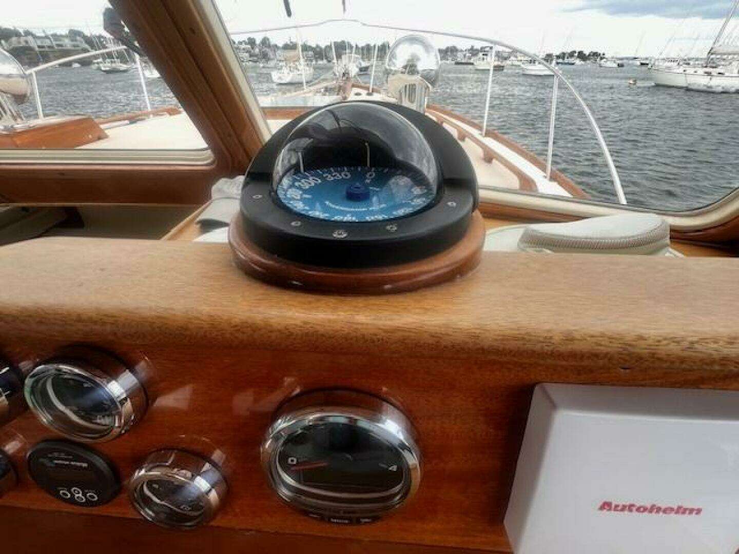 LAST DANCE 42ft Hinckley Yacht For Sale