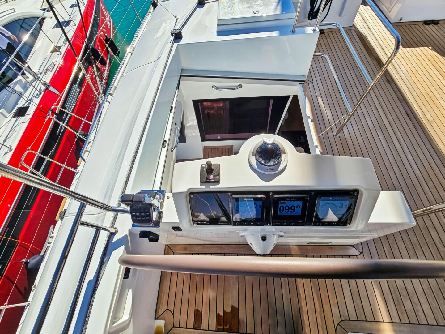 2012-lagoon-620-neo-sail-9743330-20250523105035714-1_XLARGE.