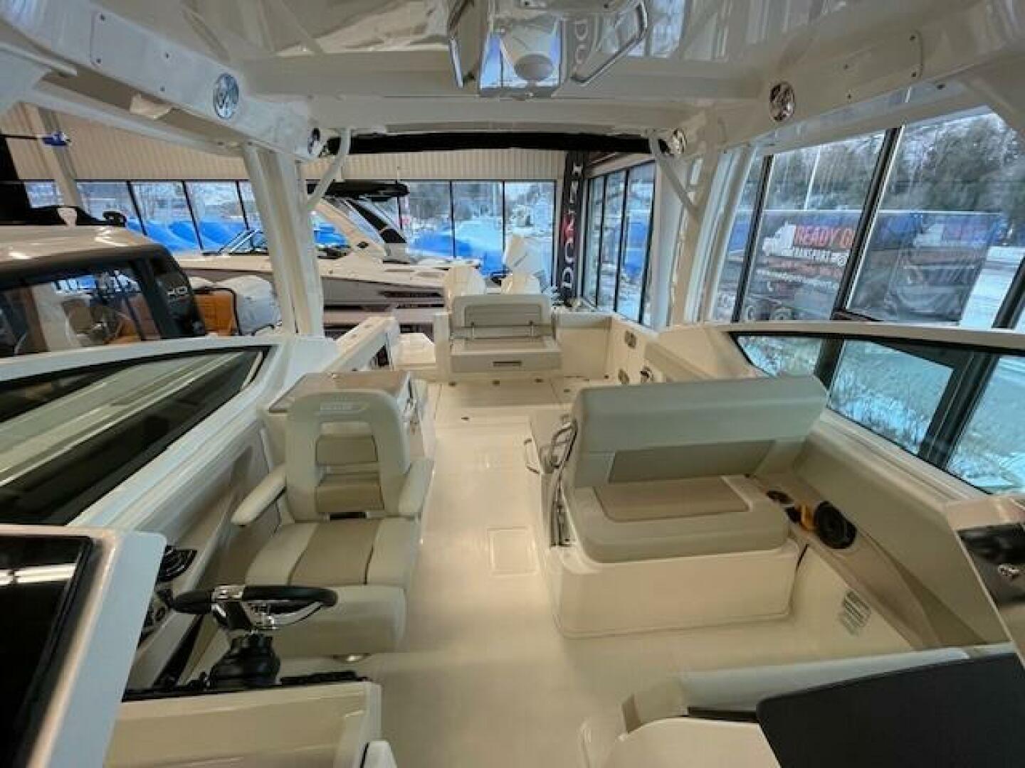 29ft Boston Whaler Yacht For Sale