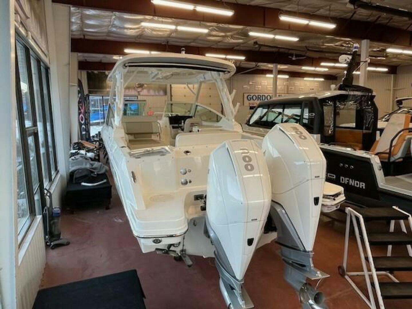 29ft Boston Whaler Yacht For Sale