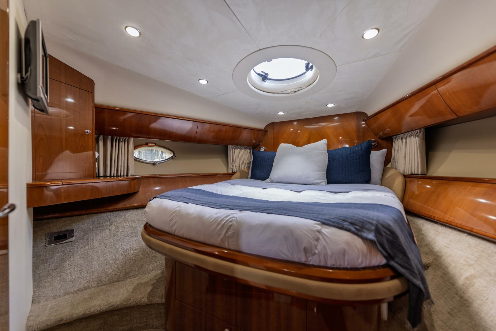 2005 Viking Princess 58V 