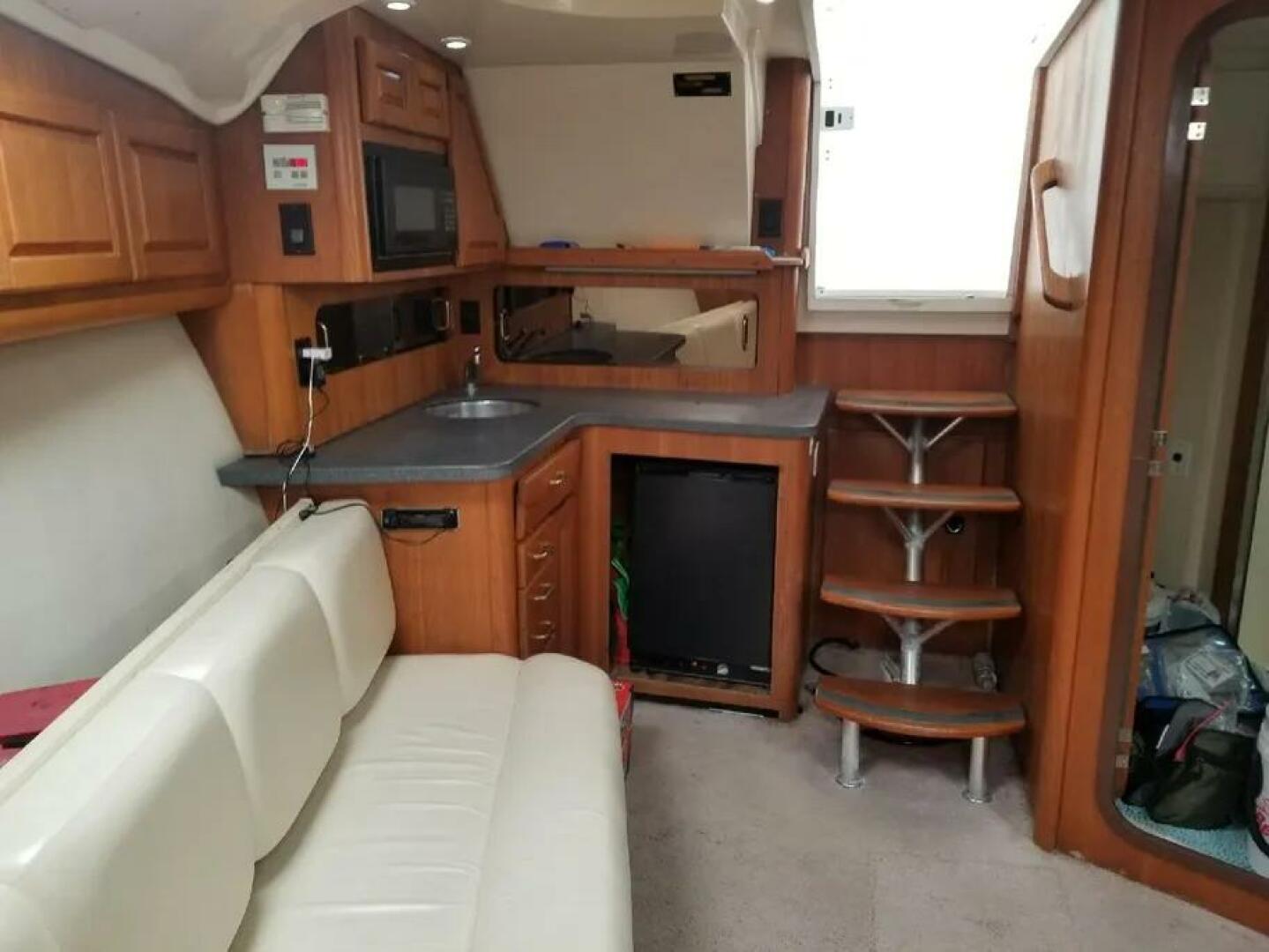 36ft Luhrs Yacht For Sale