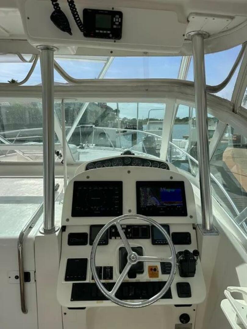 36ft Luhrs Yacht For Sale