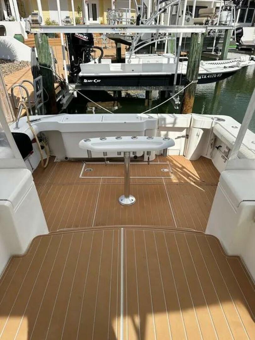 36ft Luhrs Yacht For Sale