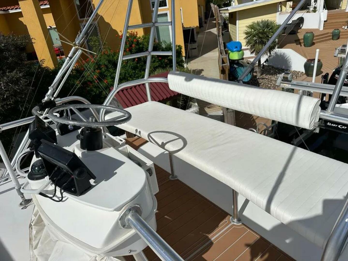 36ft Luhrs Yacht For Sale