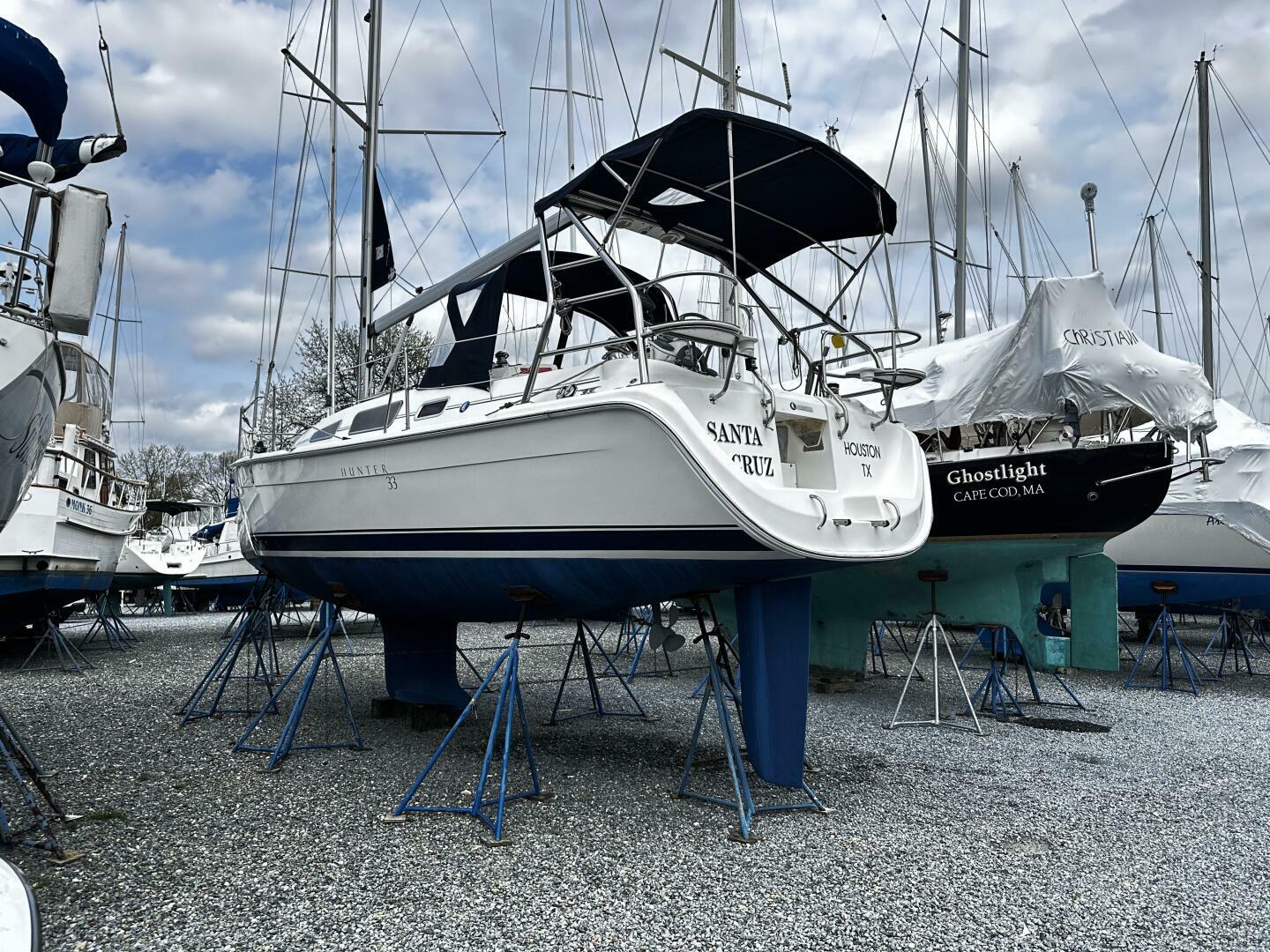 Santa Cruz 33ft Hunter Yacht For Sale