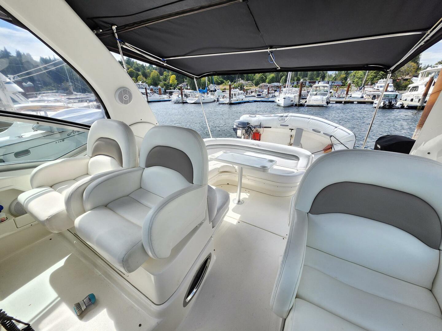 PRICE REDUCED  99 000cad 34ft Sea Ray Yacht For Sale