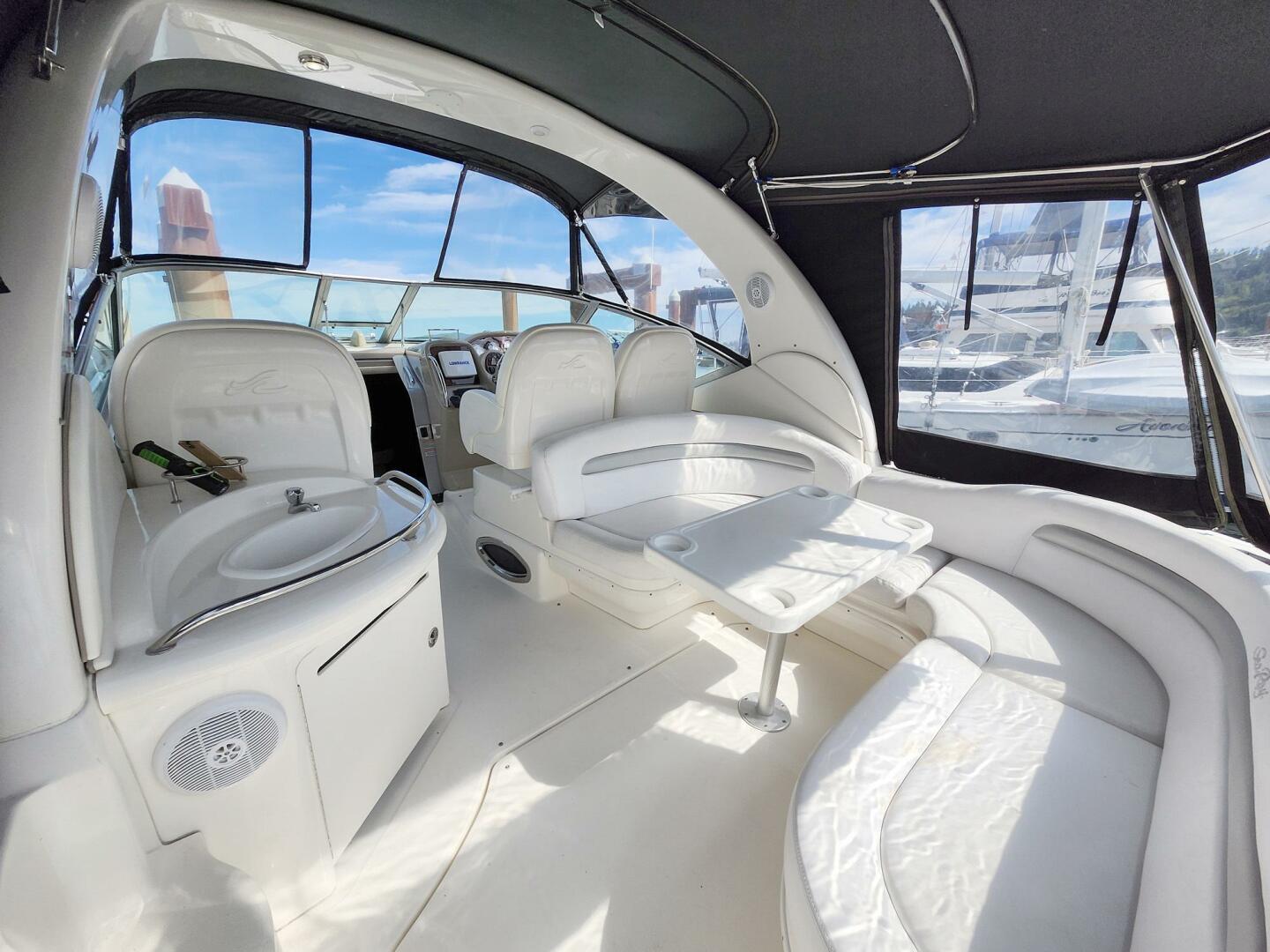 PRICE REDUCED  99 000cad 34ft Sea Ray Yacht For Sale