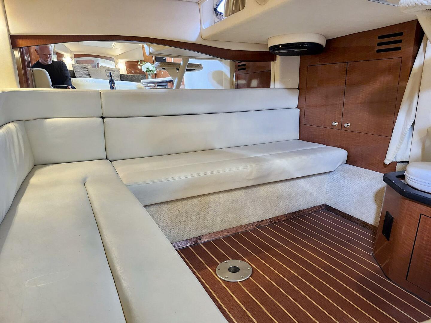 PRICE REDUCED  99 000cad 34ft Sea Ray Yacht For Sale