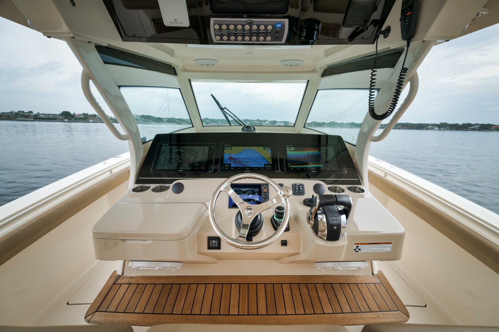 2018 Scout 38 LXF-Pain Killer- Helm