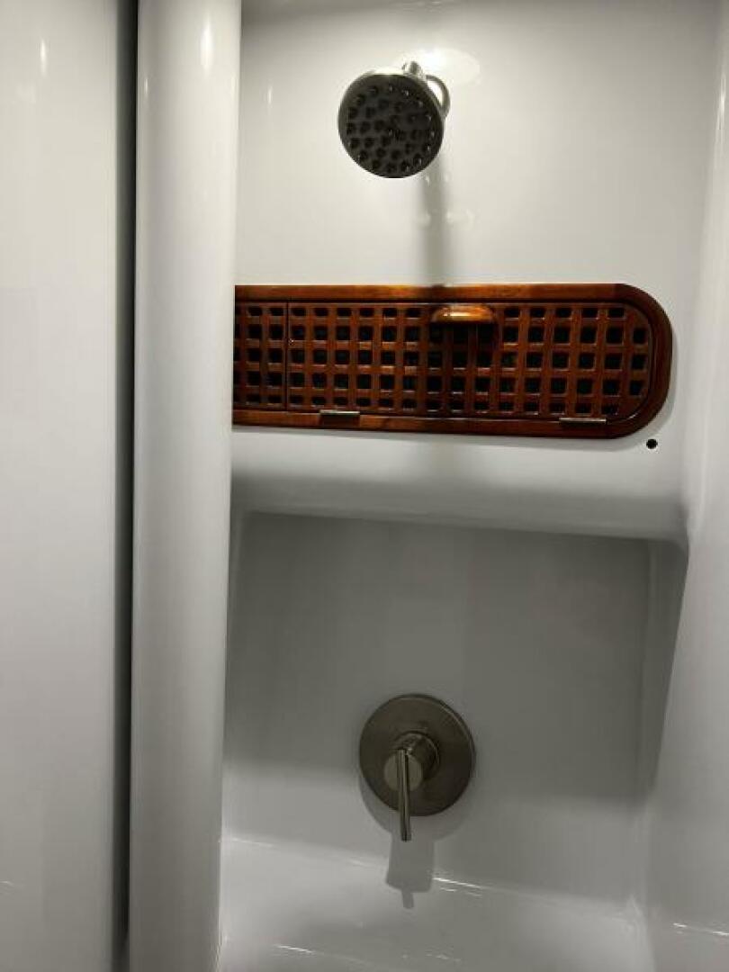 Guest Shower   