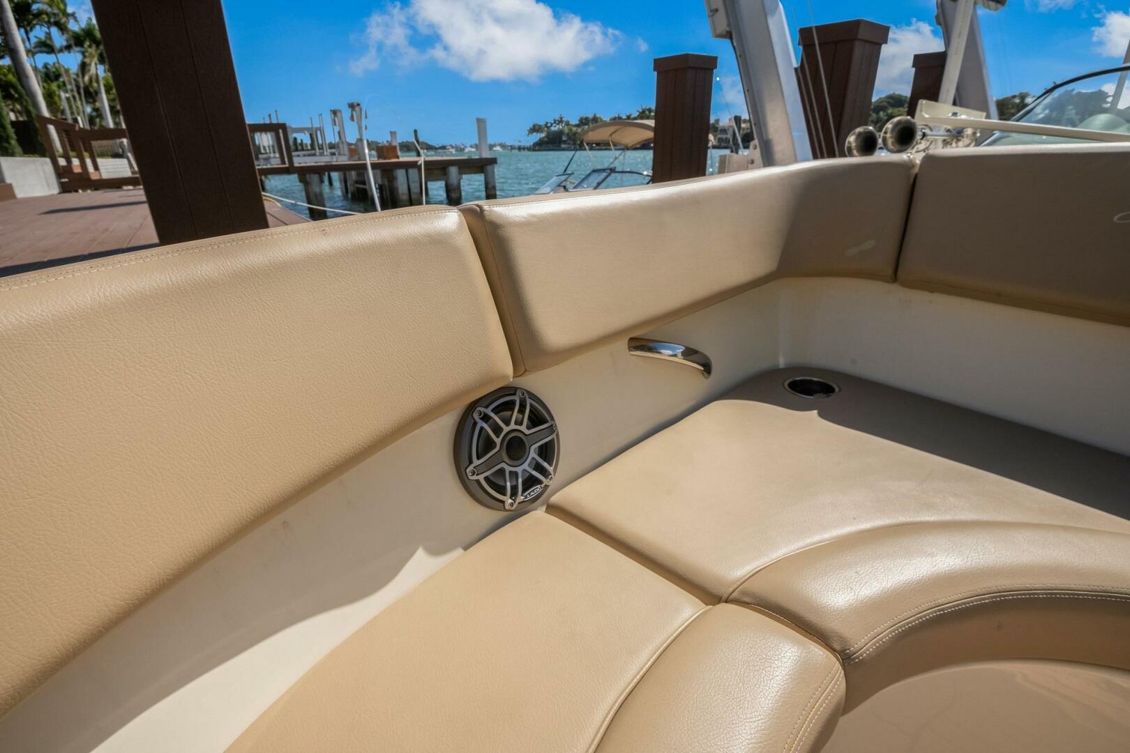 Chris Craft Launch 32 32ft Chris Craft Yacht For Sale