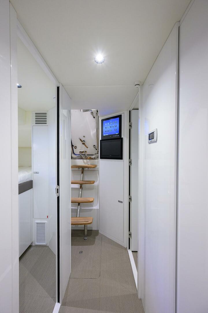 Princess X80 80ft Princess Yacht For Sale