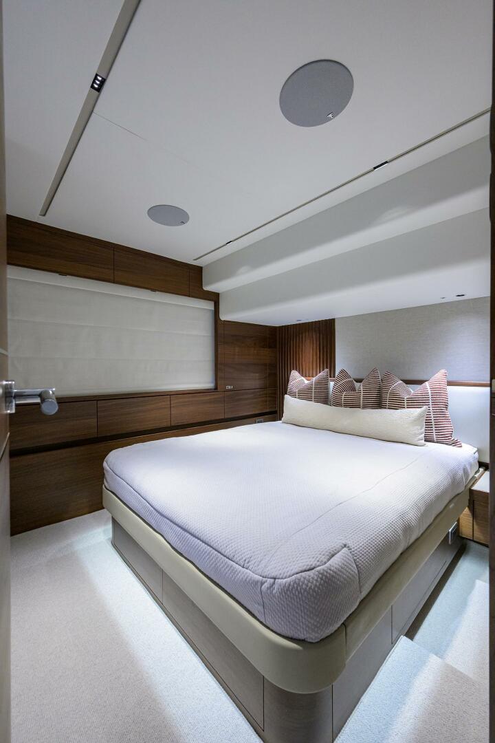 Princess X80 80ft Princess Yacht For Sale