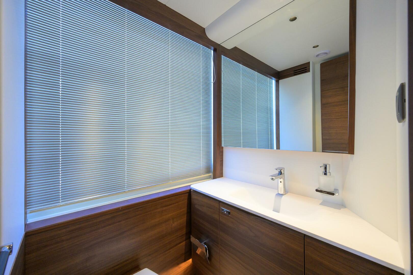 Princess X80 80ft Princess Yacht For Sale