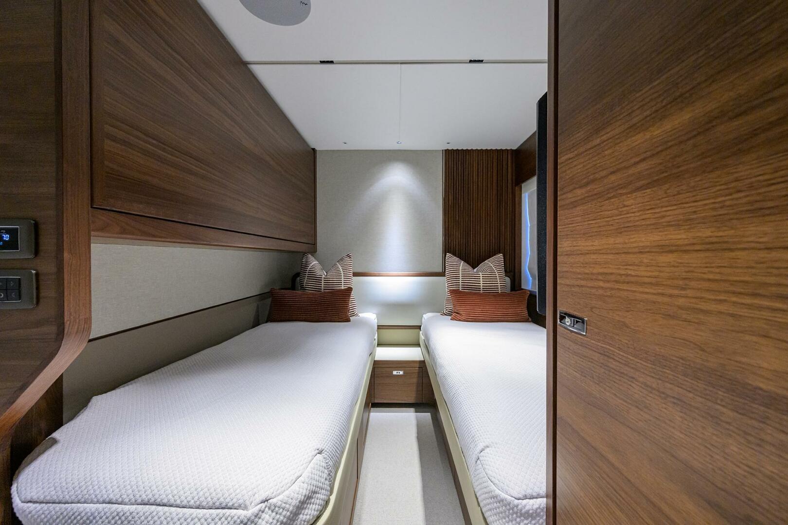 Princess X80 80ft Princess Yacht For Sale