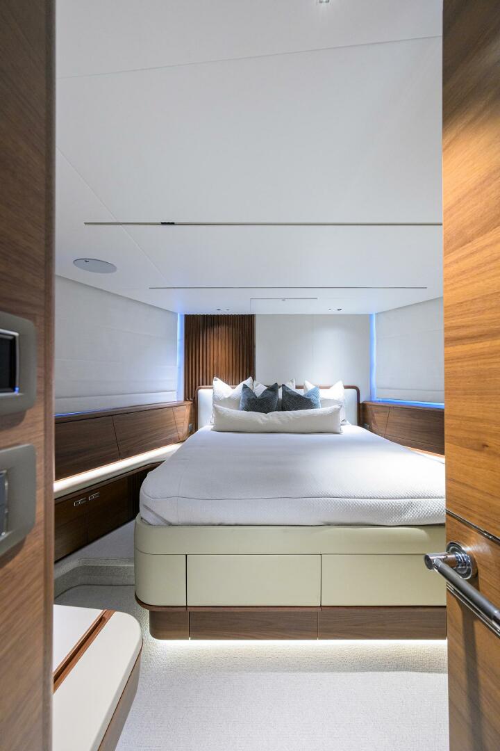 Princess X80 80ft Princess Yacht For Sale