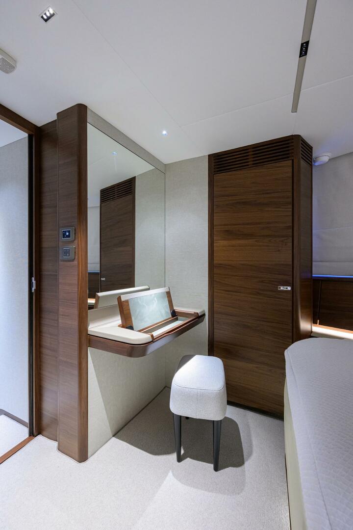 Princess X80 80ft Princess Yacht For Sale