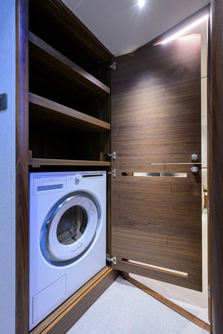 Princess X80 80ft Princess Yacht For Sale