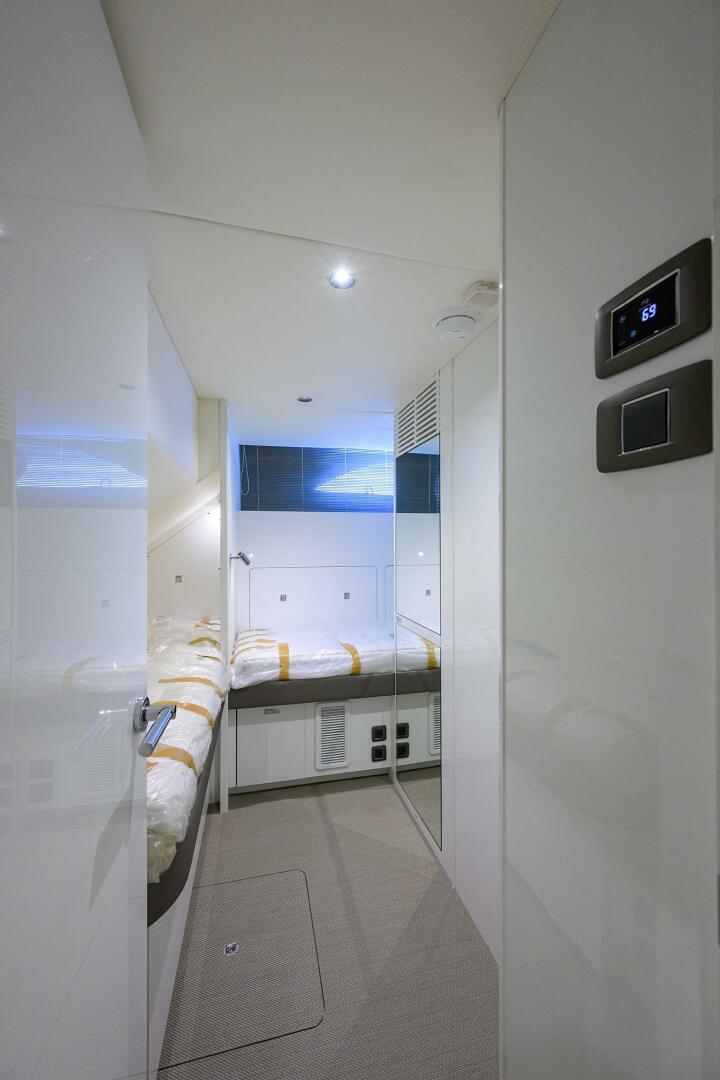 Princess X80 80ft Princess Yacht For Sale