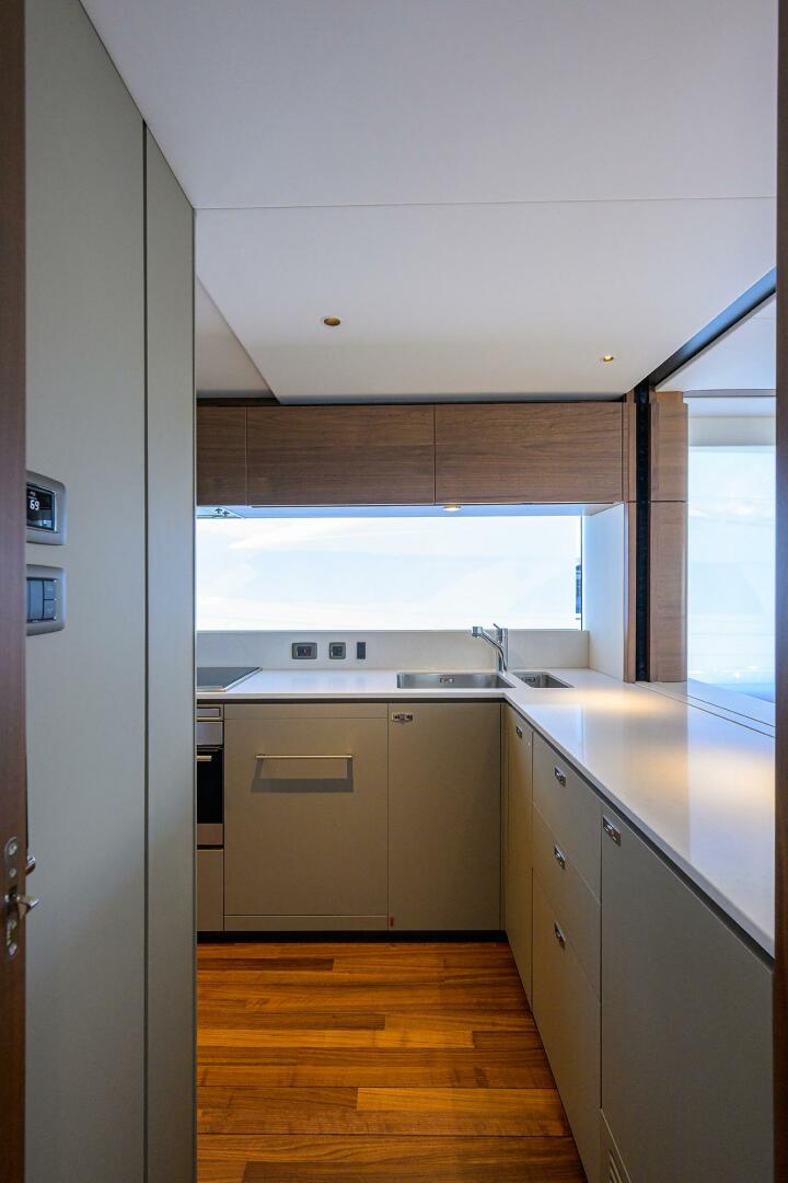 Princess X80 80ft Princess Yacht For Sale