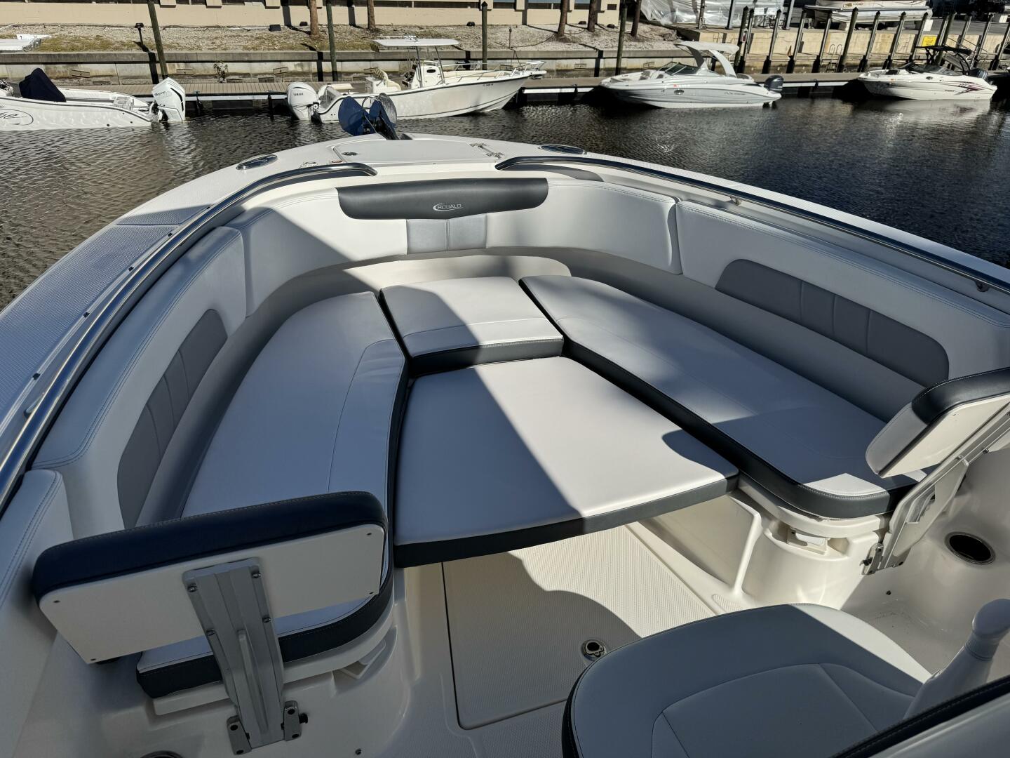 24ft Robalo Yacht For Sale