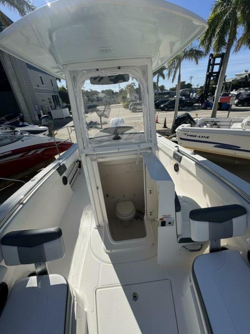 24ft Robalo Yacht For Sale