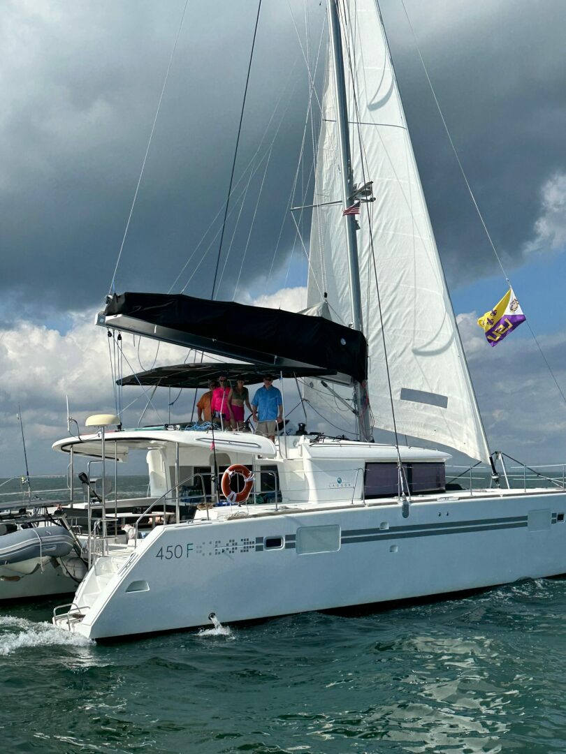 2017-lagoon-450-f-sail-9748460-20250417090921846-1_XLARGE.jp