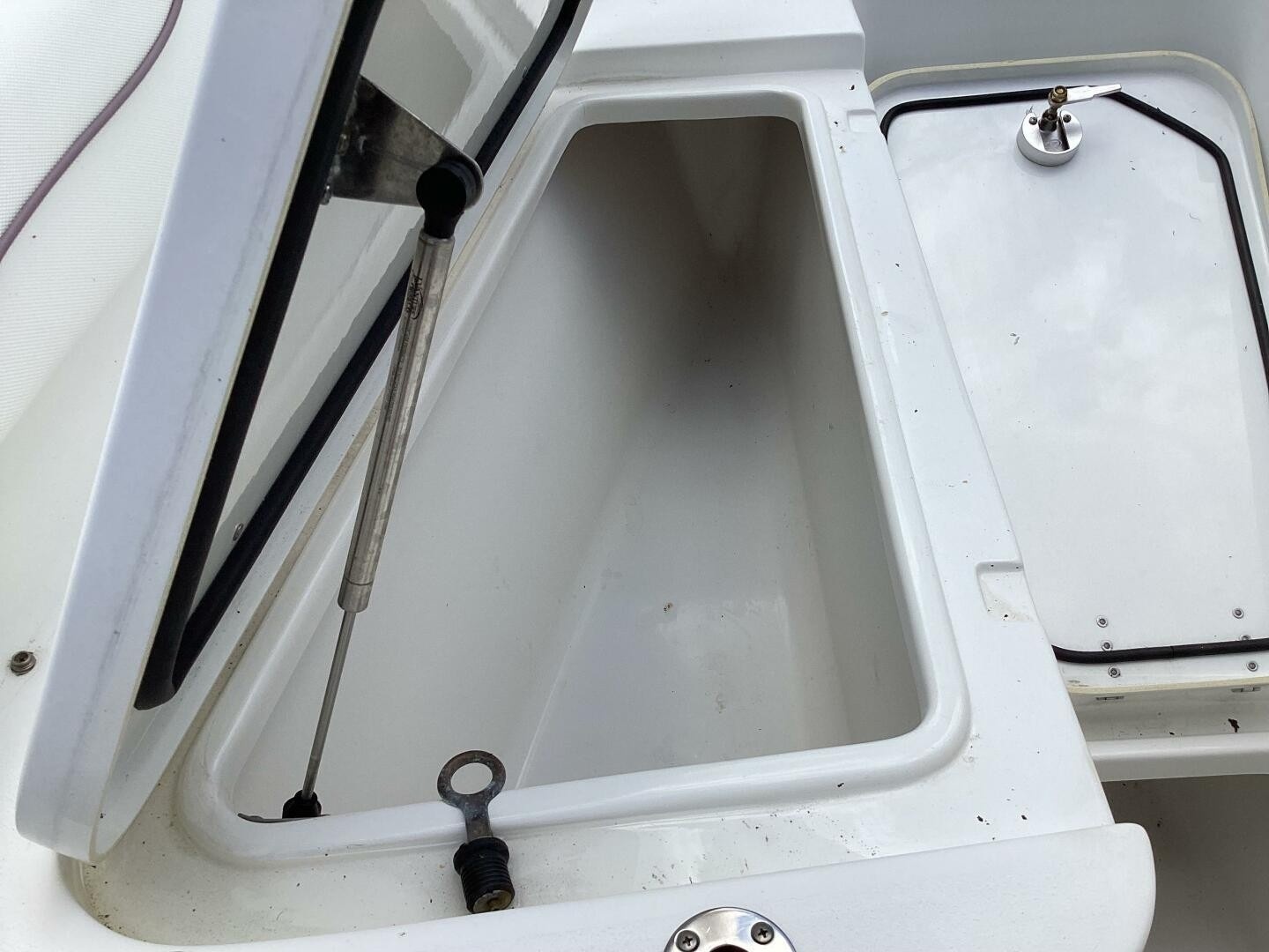 27ft Sea Hunt Yacht For Sale 27ft Sea Hunt Yacht For Sale